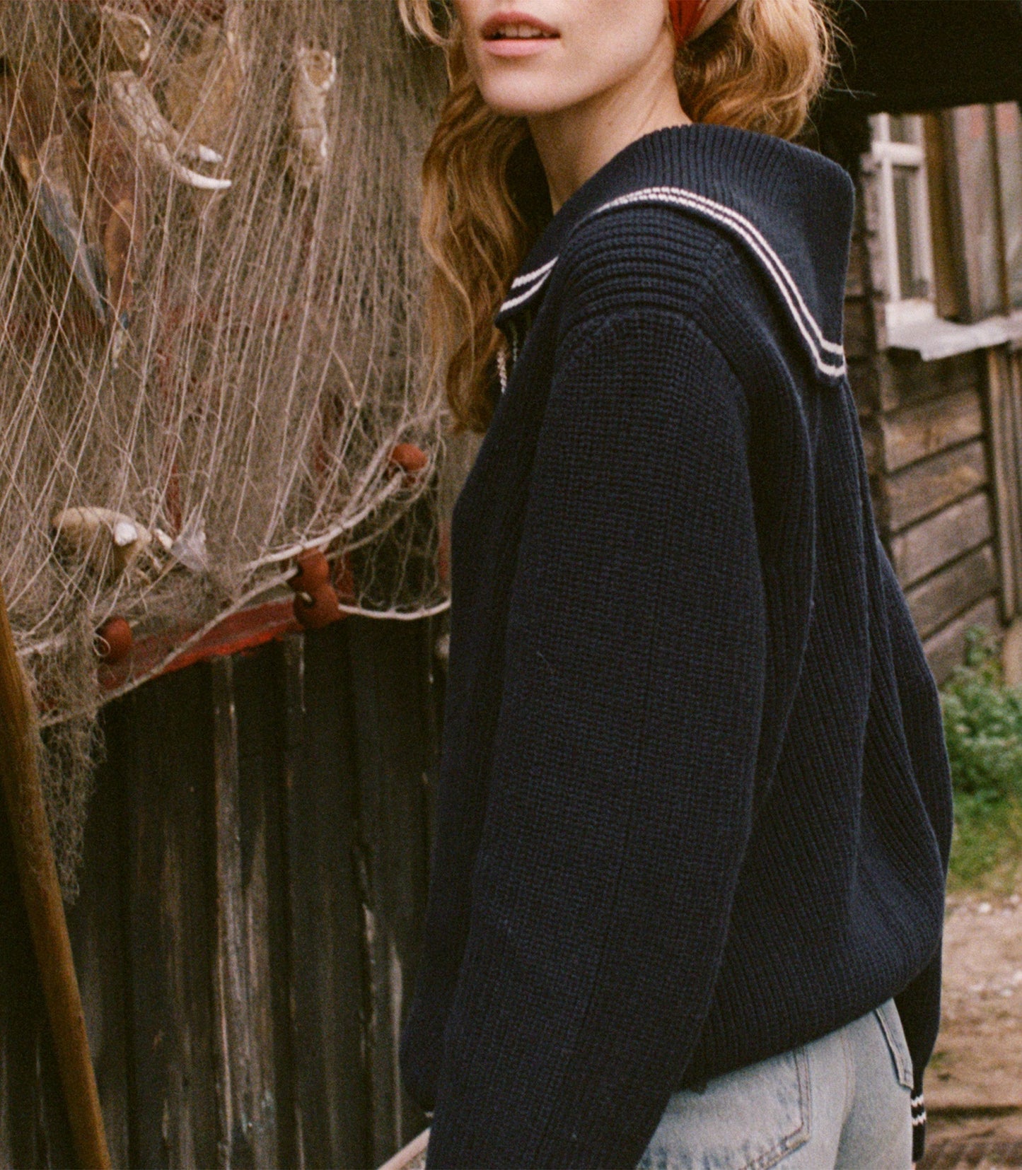 HMD -- VOYAGE SWEATER -- DEEP NAVY