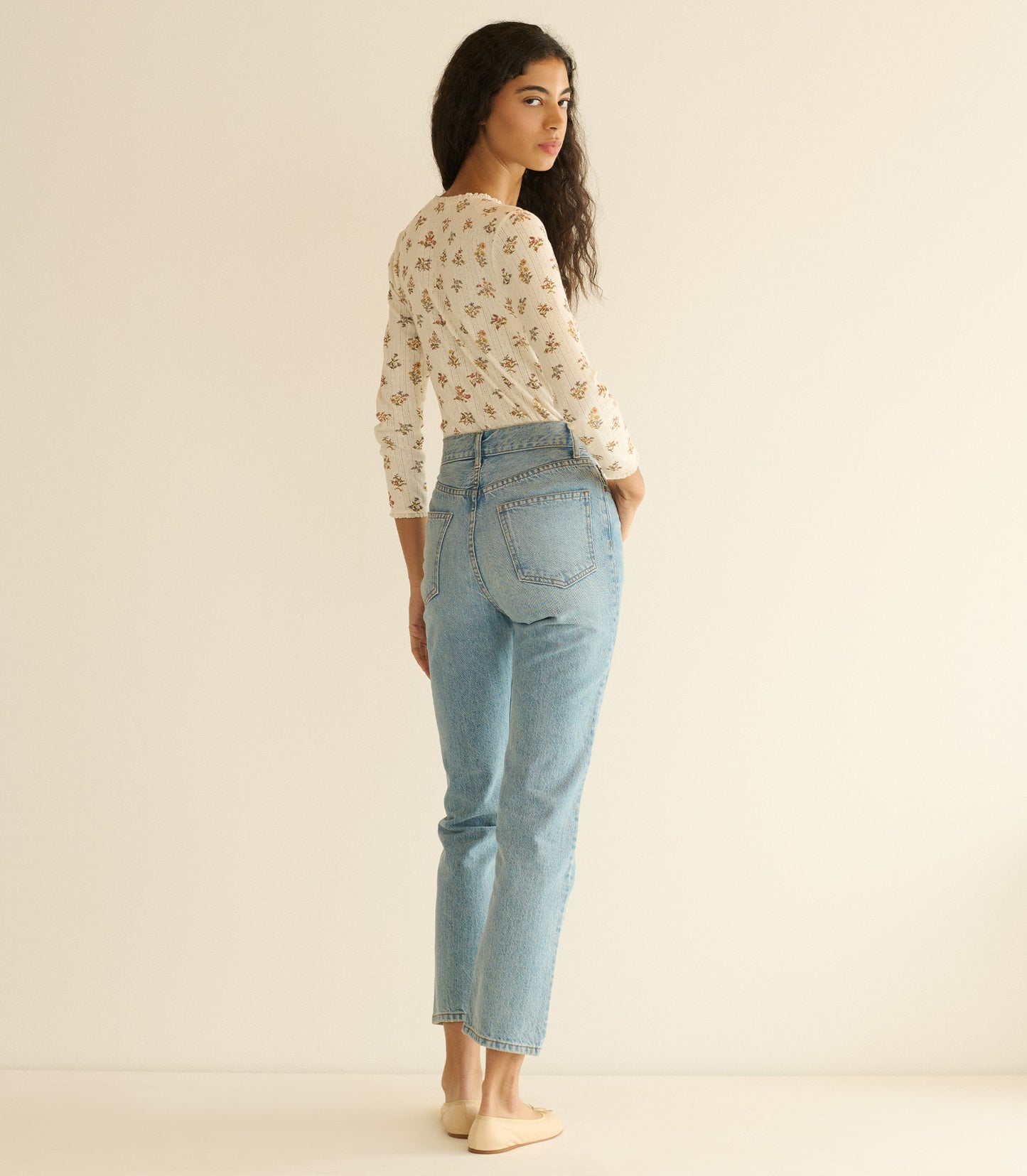ALEXANDRIA TEE -- CREME PETIT PALAIS