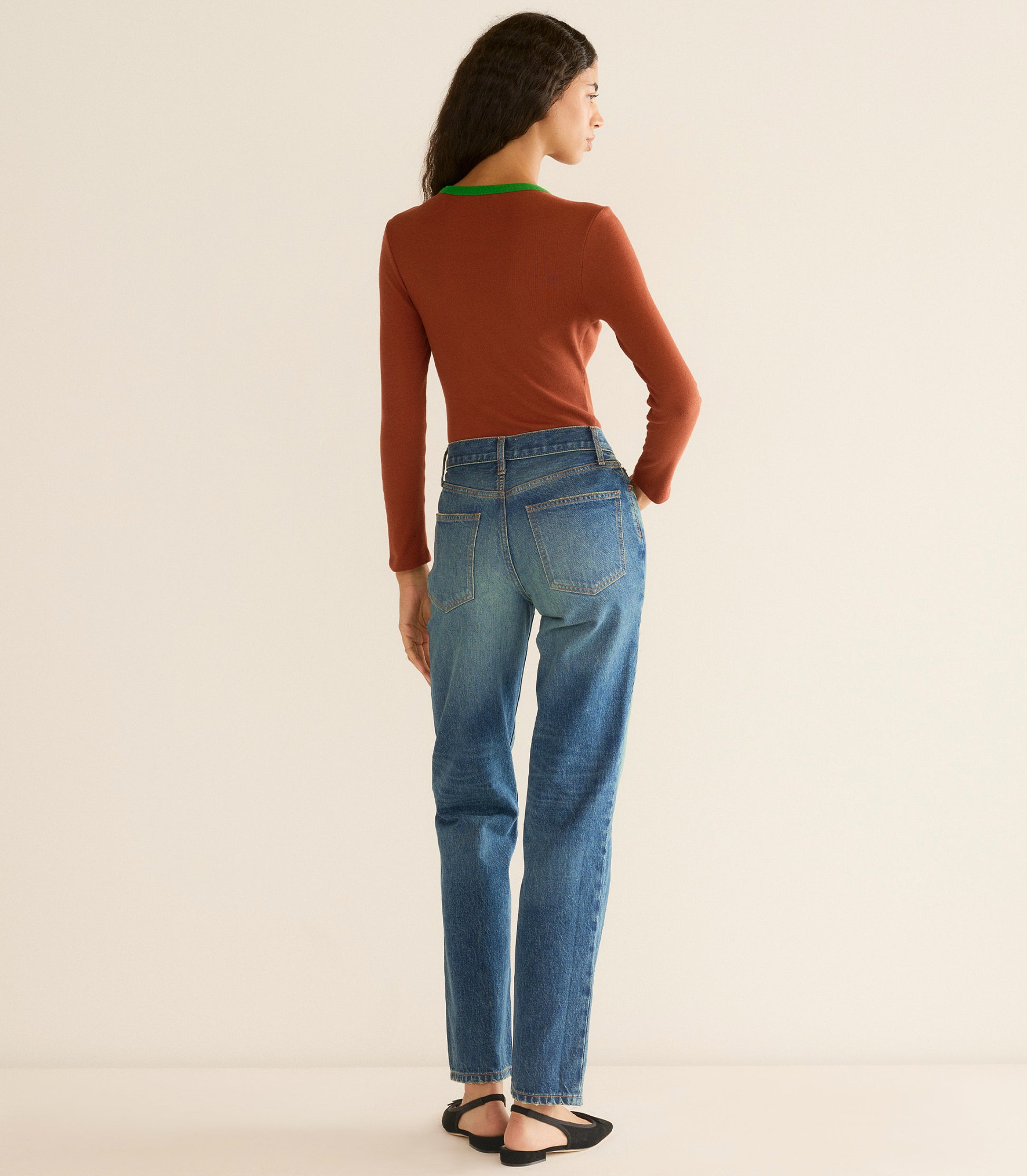 ANNIE TEE -- RED OAK view 4
