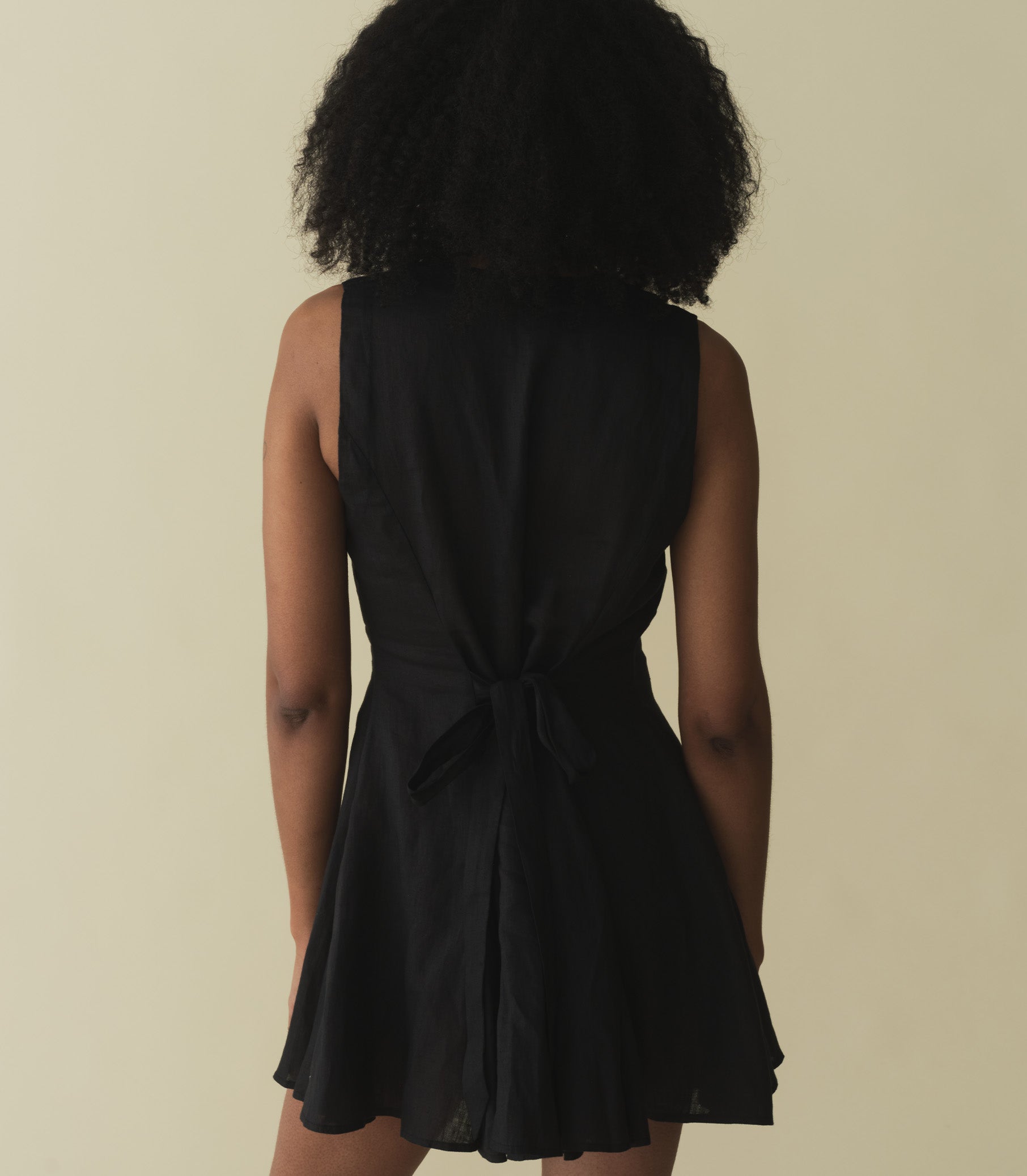 HMD -- AUBREY DRESS -- BLACK view 3
