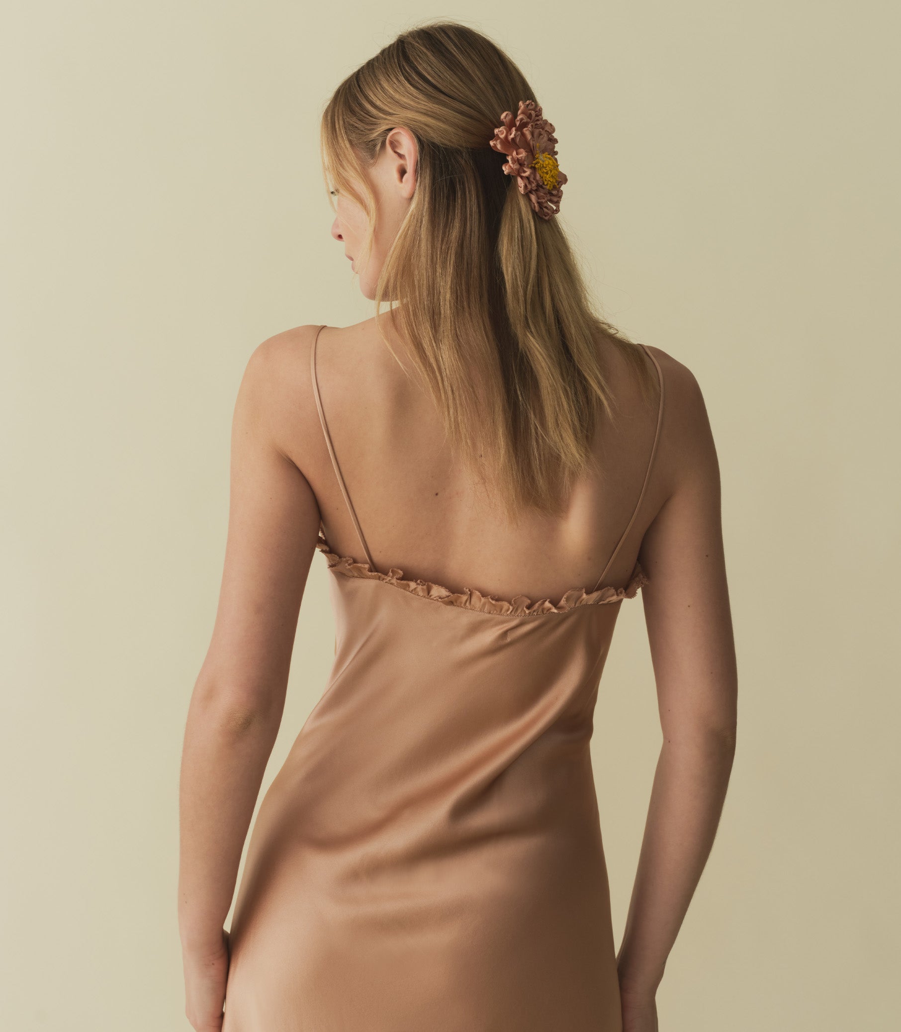 HMD -- CALSI DRESS -- BEECHWOOD view 3
