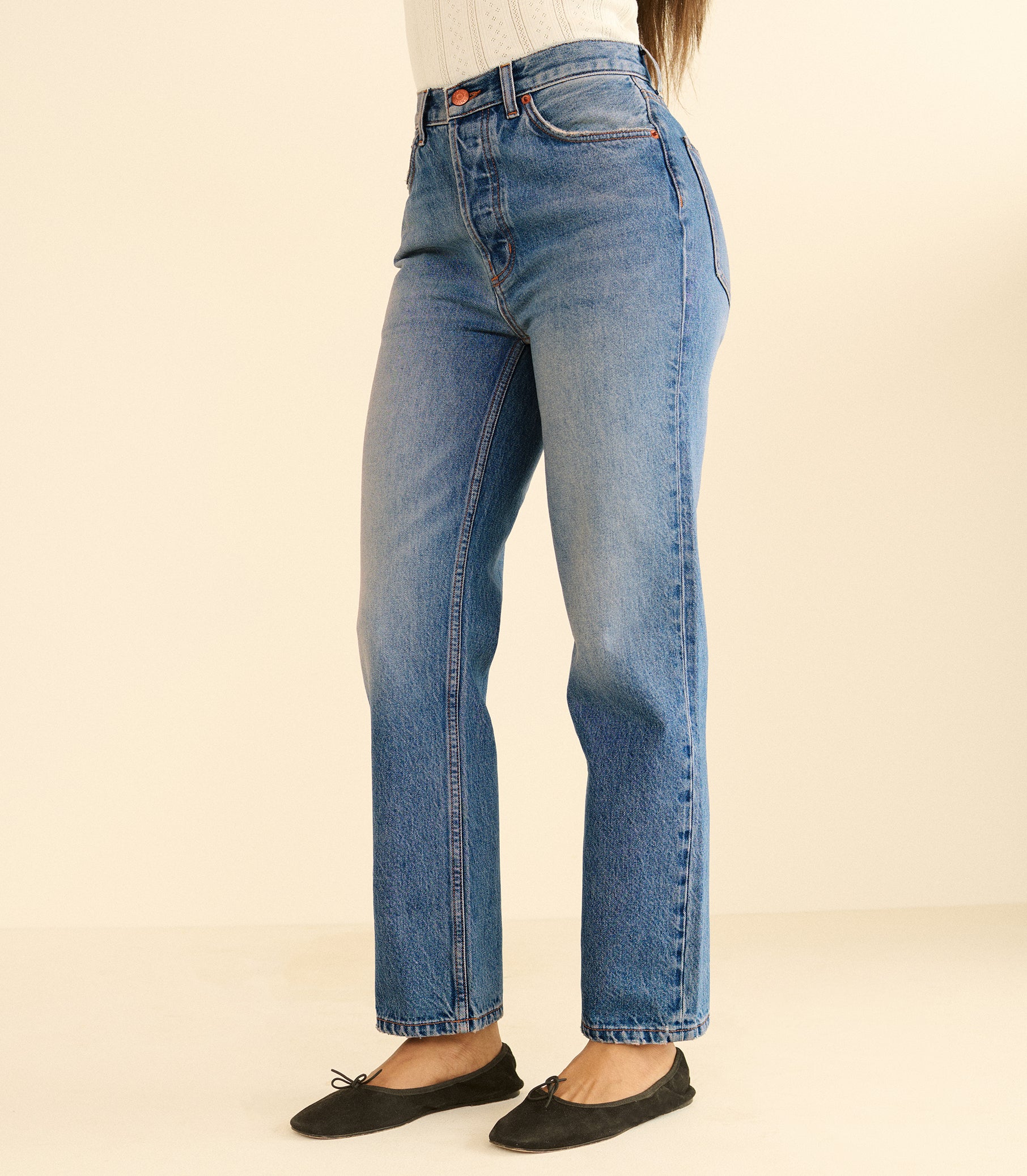 DIANA CROP JEAN -- GENEVE WASH view 2
