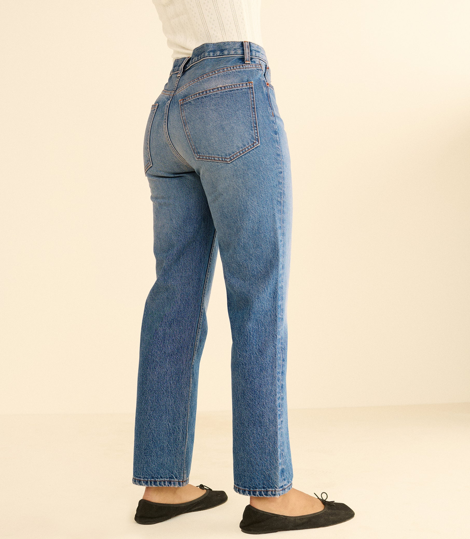 DIANA CROP JEAN -- GENEVE WASH view 3
