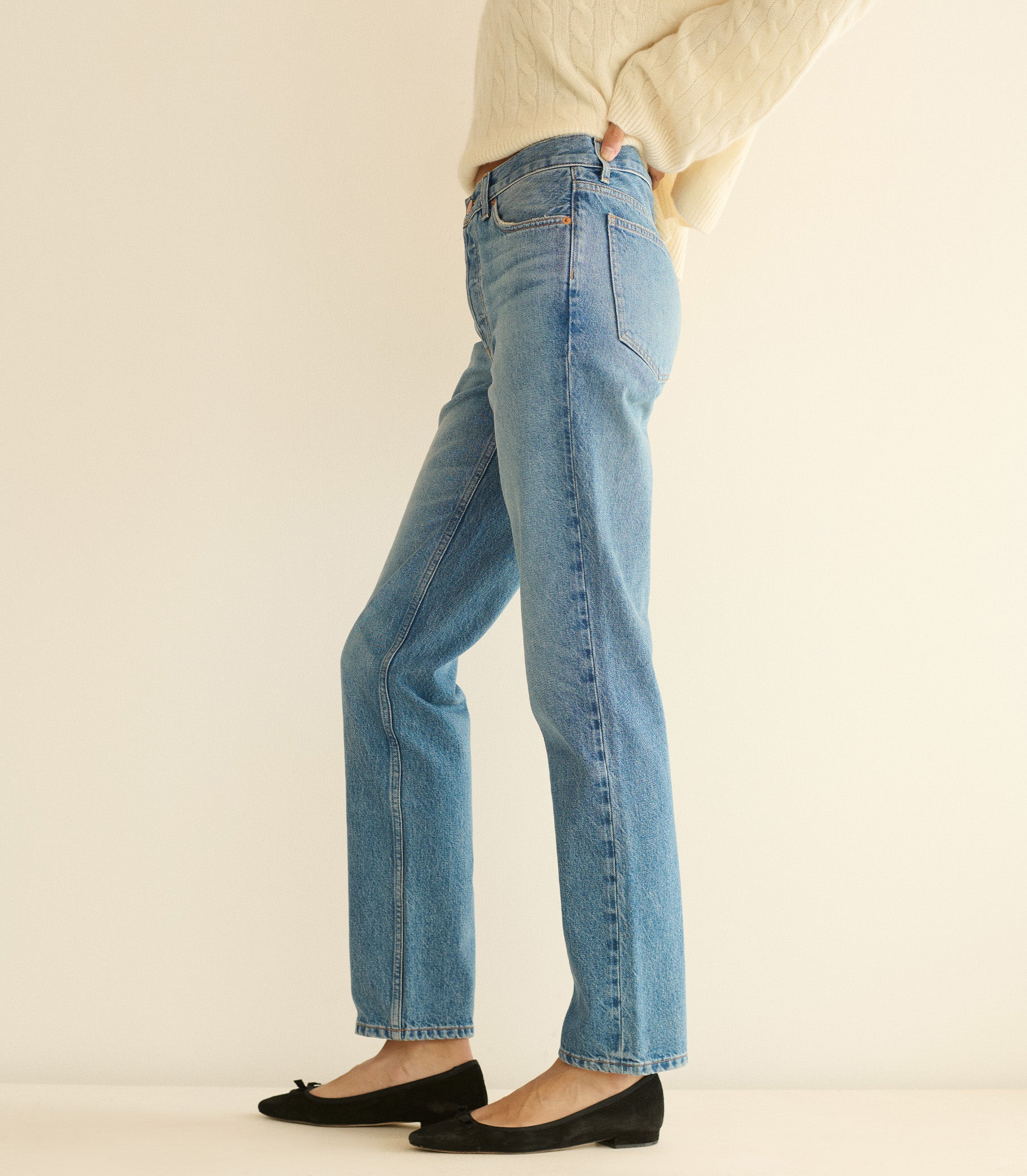 DIANA MID RISE JEAN -- MARVILLE WASH view 4
