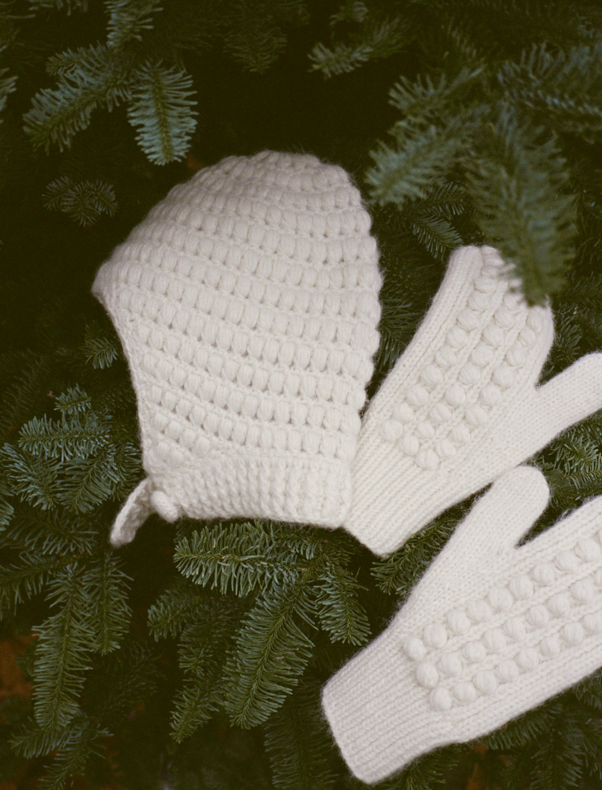 DENEIGE HAT -- IVORY view 5
