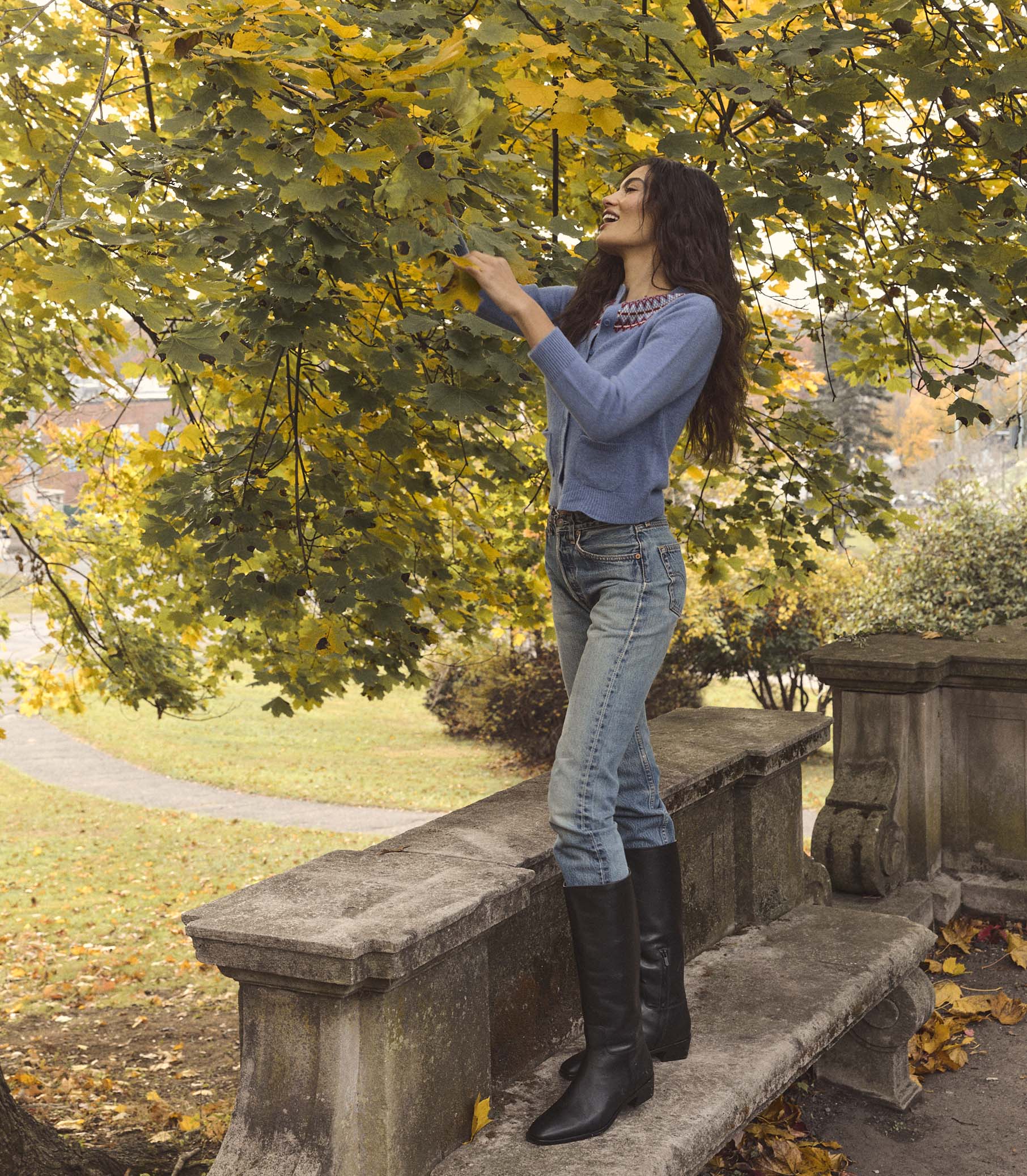 ELLIOT CASHMERE CARDIGAN -- VASHON JACQUARD view 4
