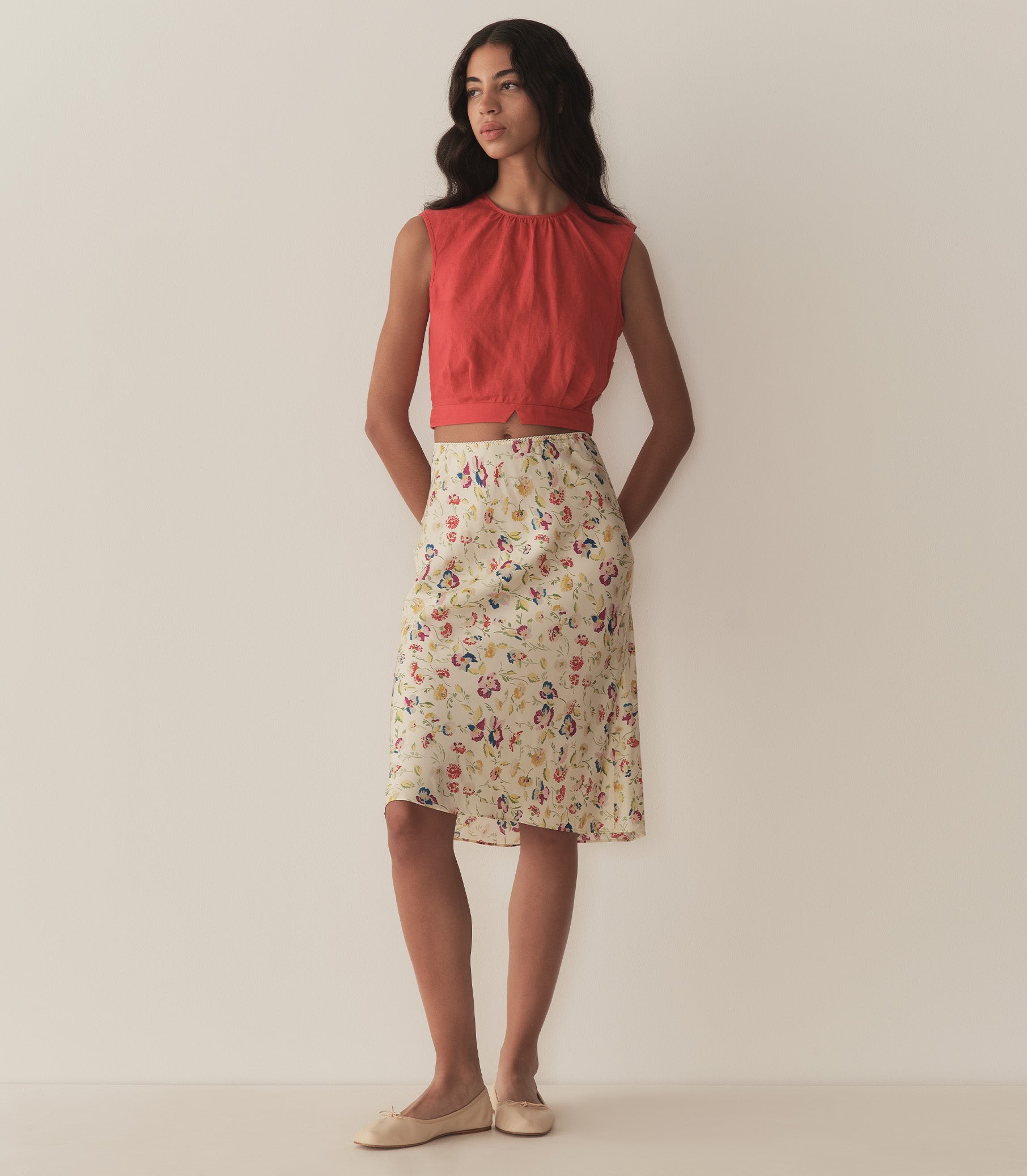 HMD -- ELOWETTE SKIRT -- WINDSWEPT BLOOMS view 1
