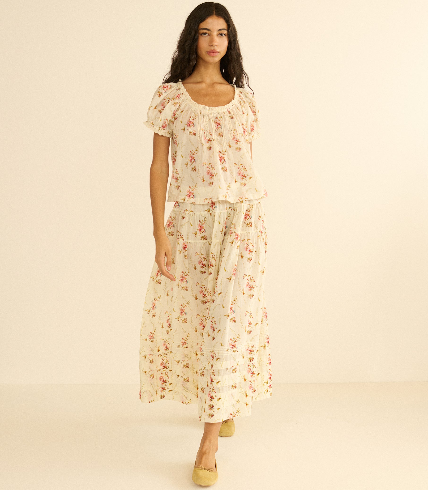FREDERICA TOP -- BLANC PRAIRIE ROSE view 4
