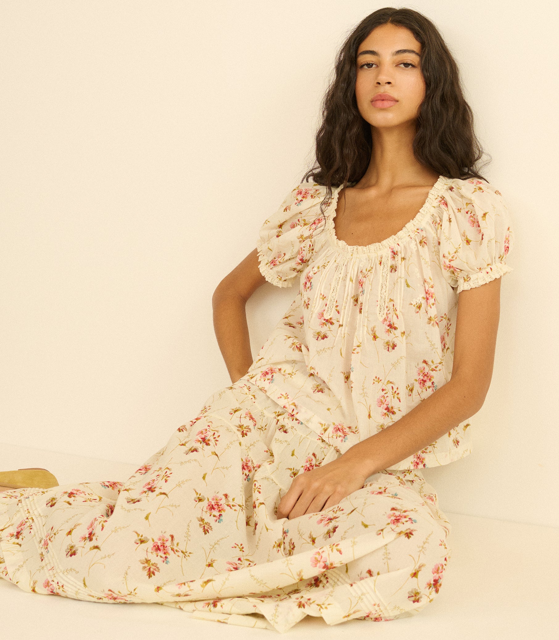 FREDERICA TOP -- BLANC PRAIRIE ROSE view 1

