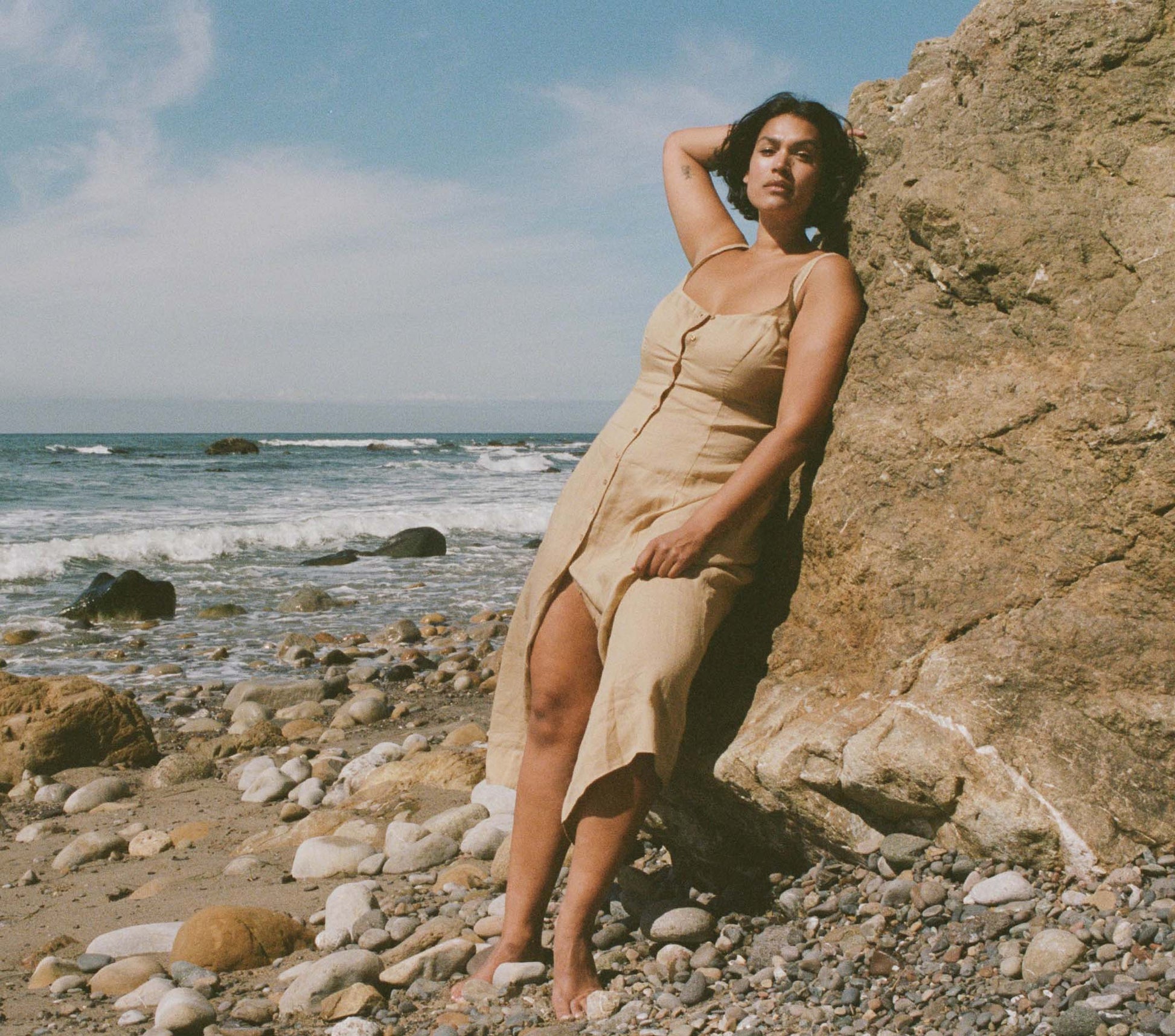 HMD -- LANTANA DRESS -- OAKEN view 3
