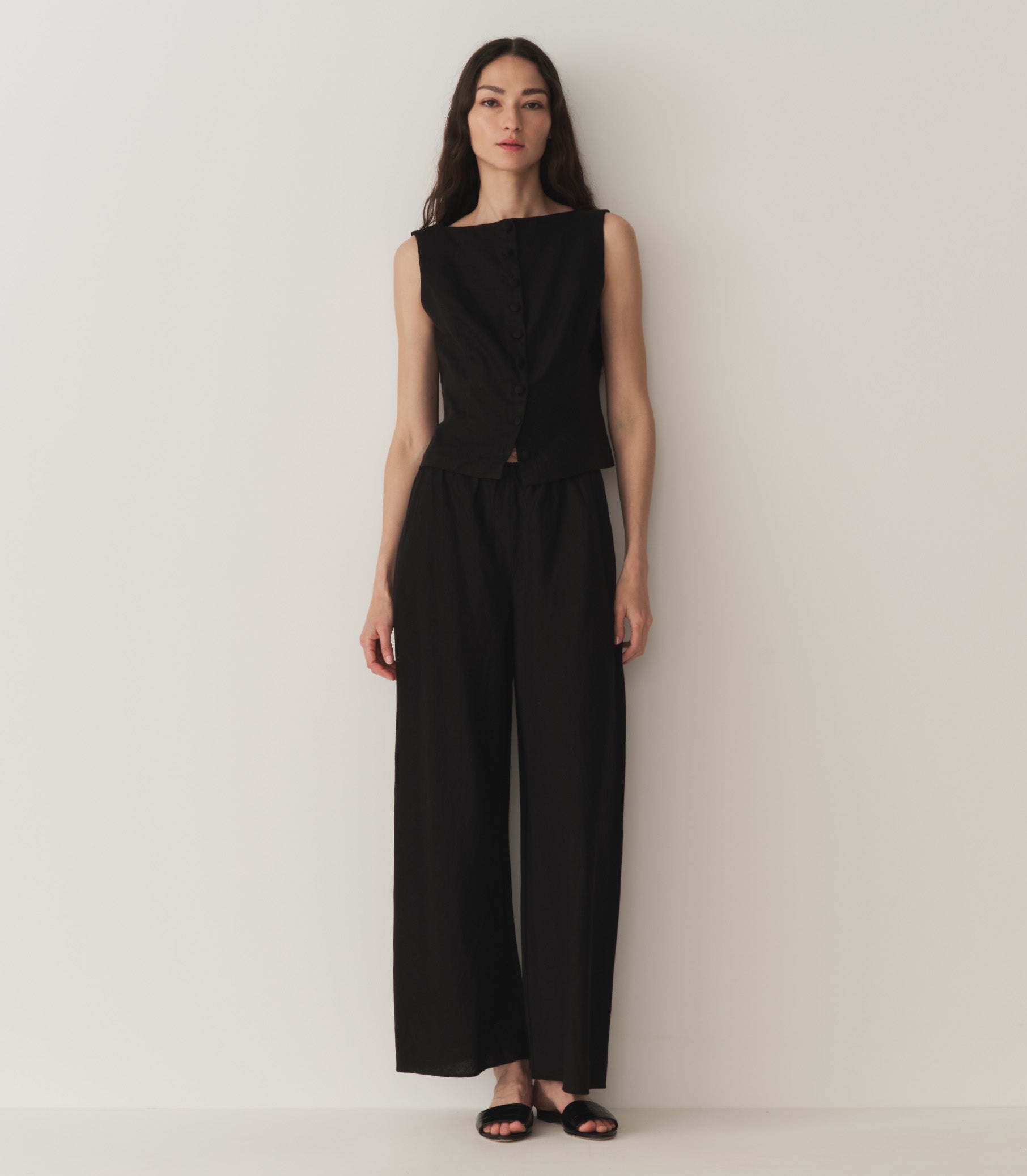 HMD -- LAVON LINEN PANT -- BLACK view 2
