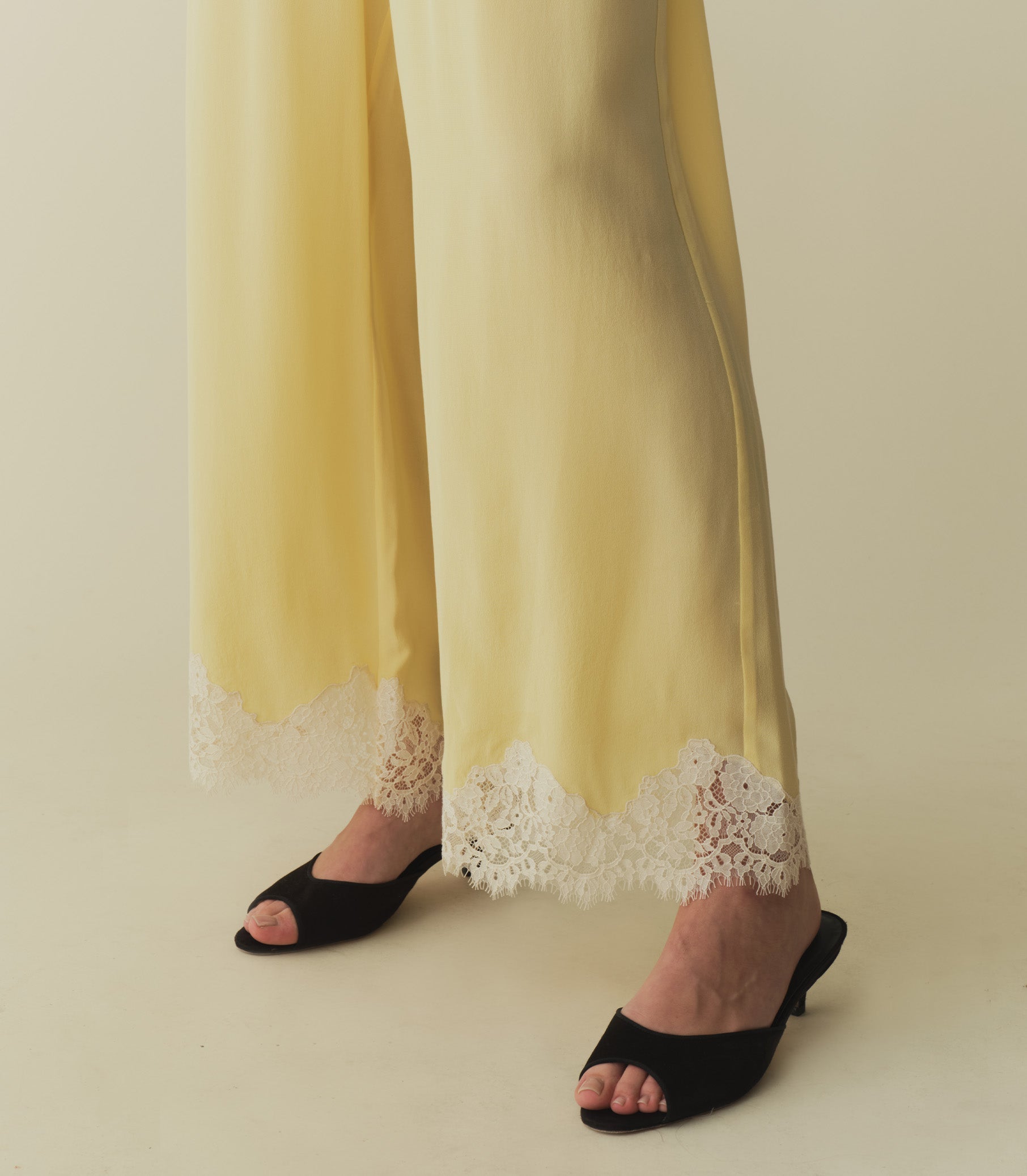 HMD -- LAVON PANT -- YELLOW ROSE view 3
