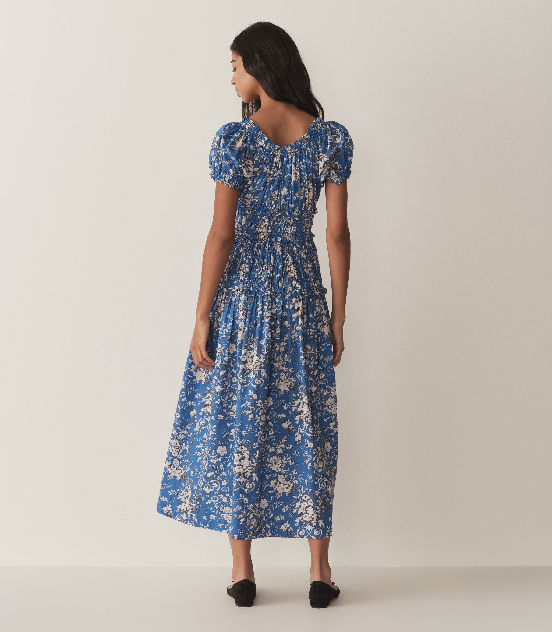 HMD -- LEANNE DRESS -- JARDINS DE LA FONTAINE view 3
