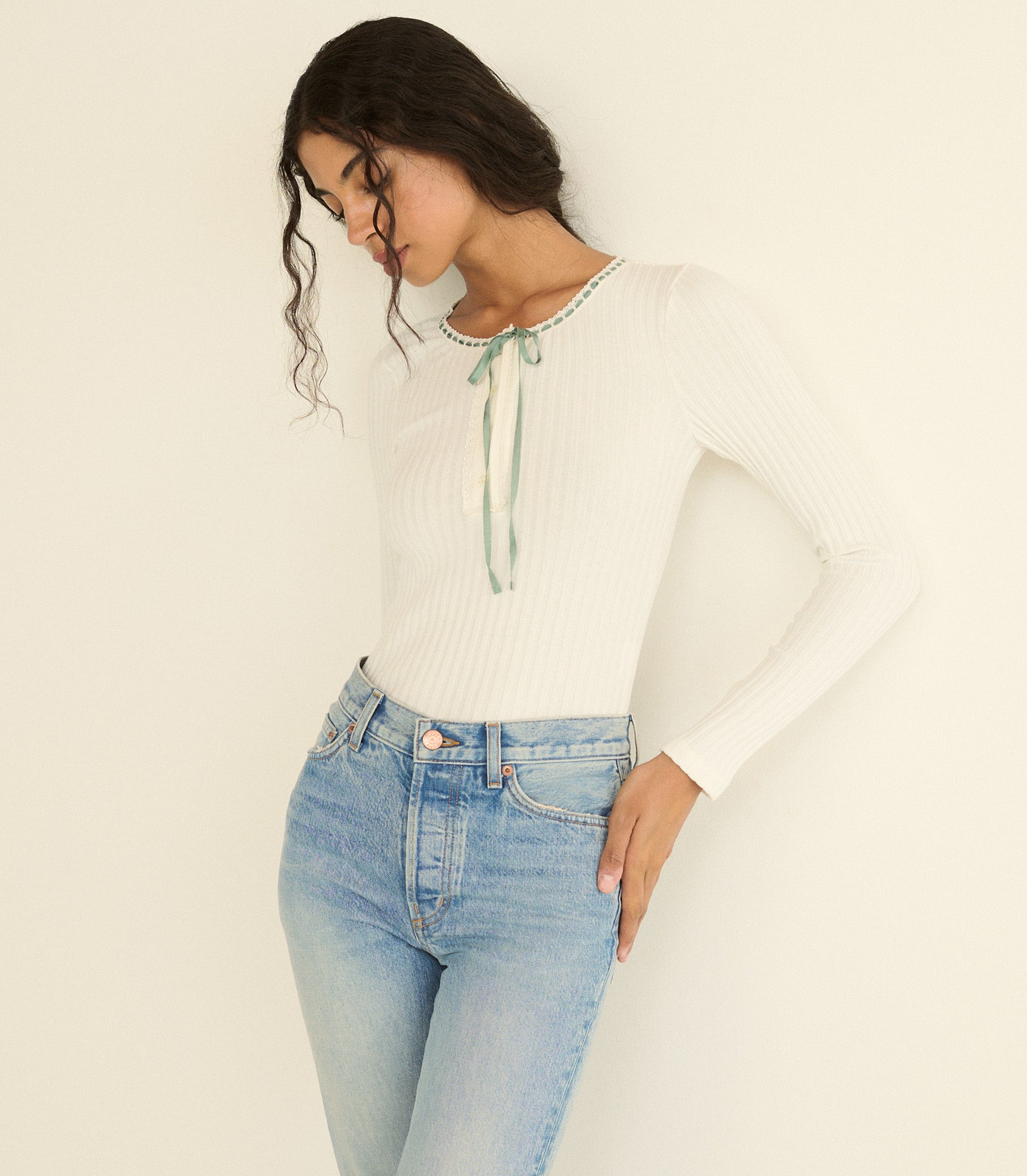 LIDIE TEE -- SALT WITH CLOUD BLUE RIBBON view 2
