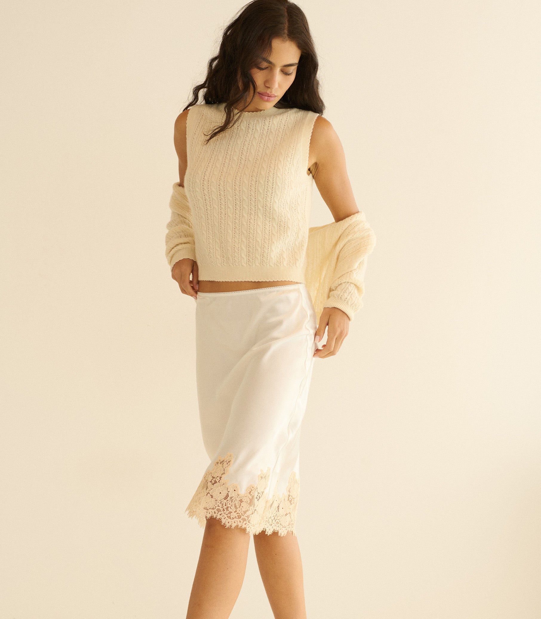 LOUDEN CASHMERE CABLE TOP -- DOGWOOD view 2
