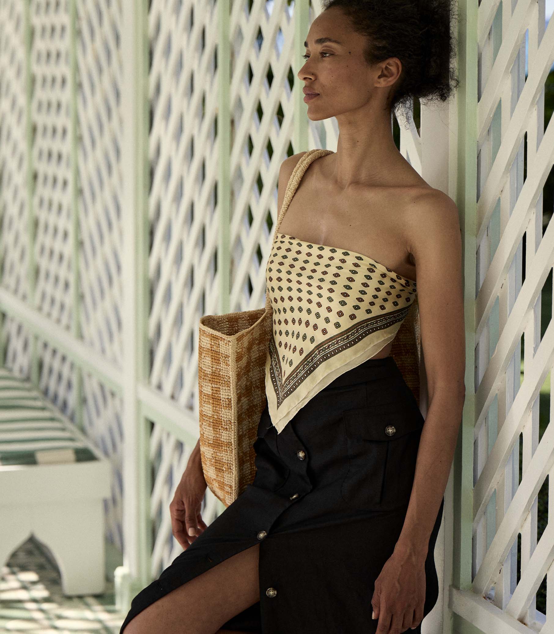 HMD -- LOURDES SKIRT -- BLACK view 4
