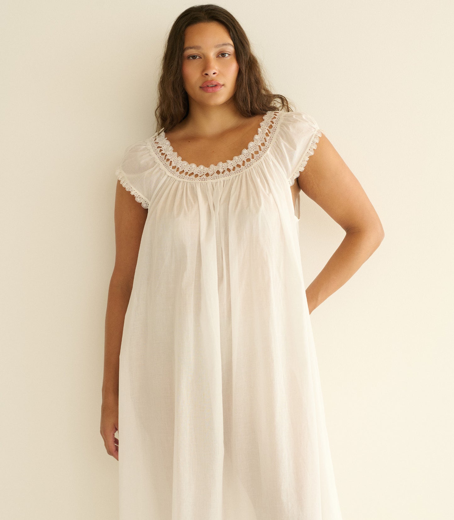 LUCILIA NIGHTGOWN -- SALT