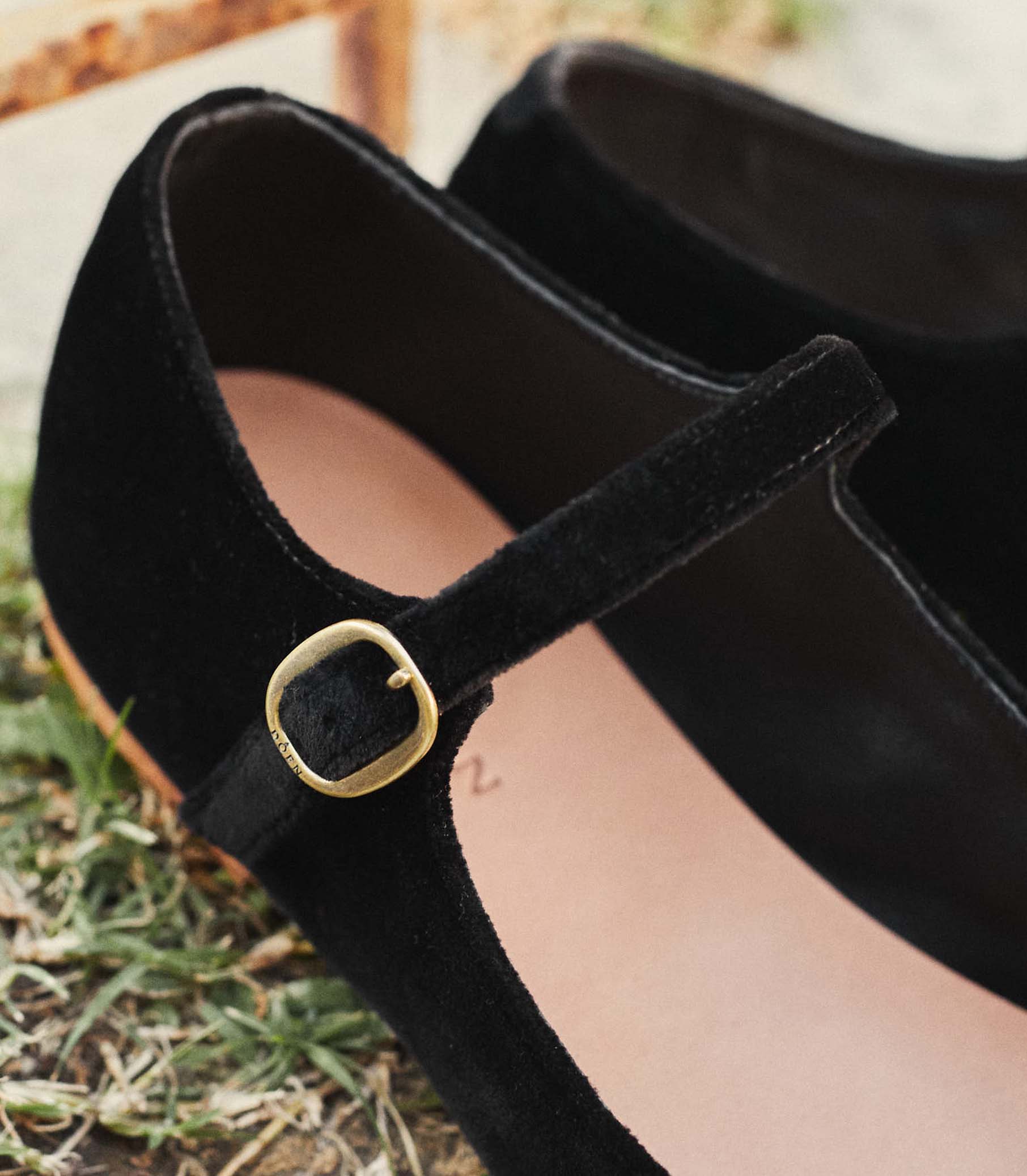 MARY JANE SLIPPER -- BLACK view 3
