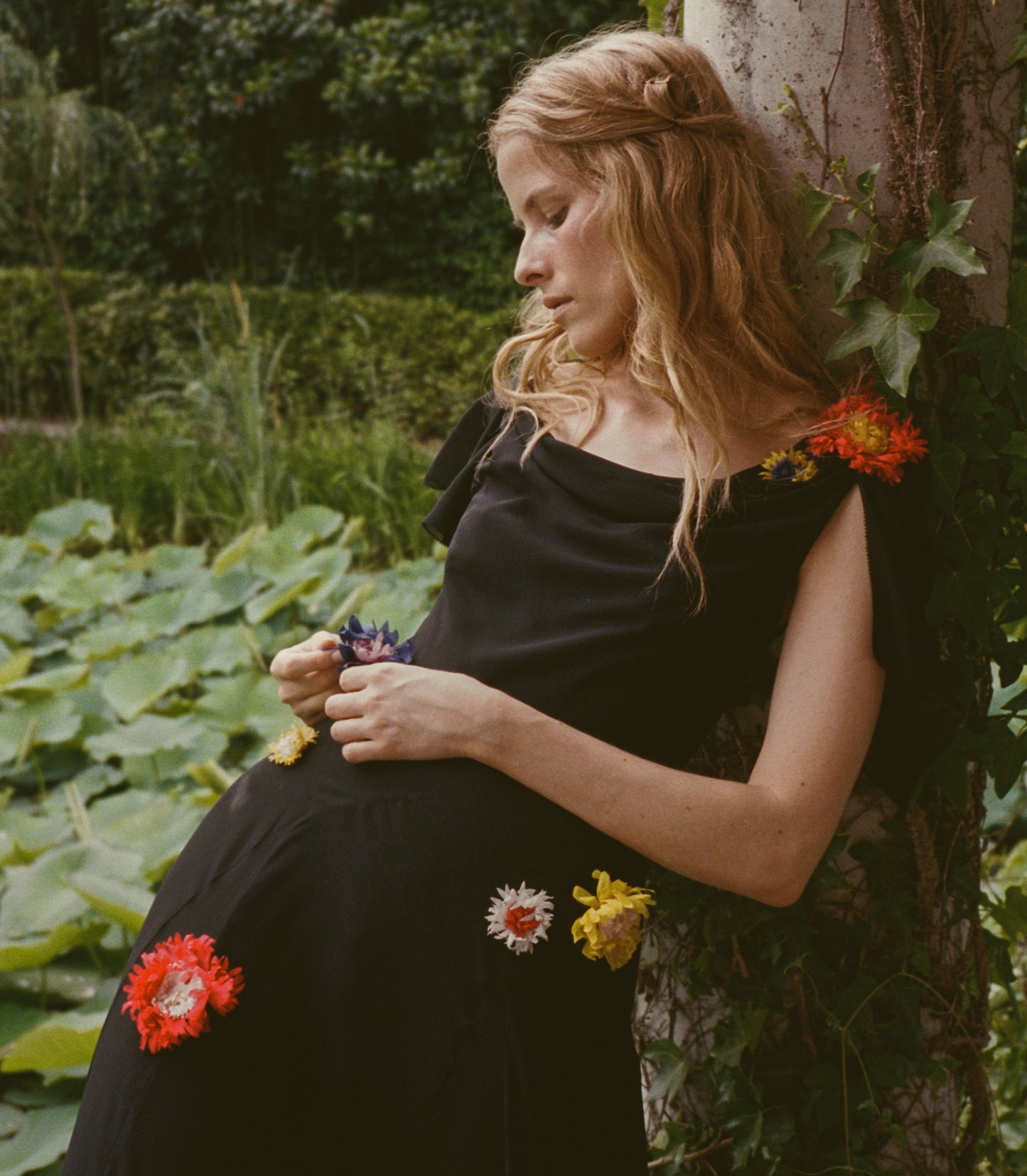 ORPHINA DRESS -- BLACK