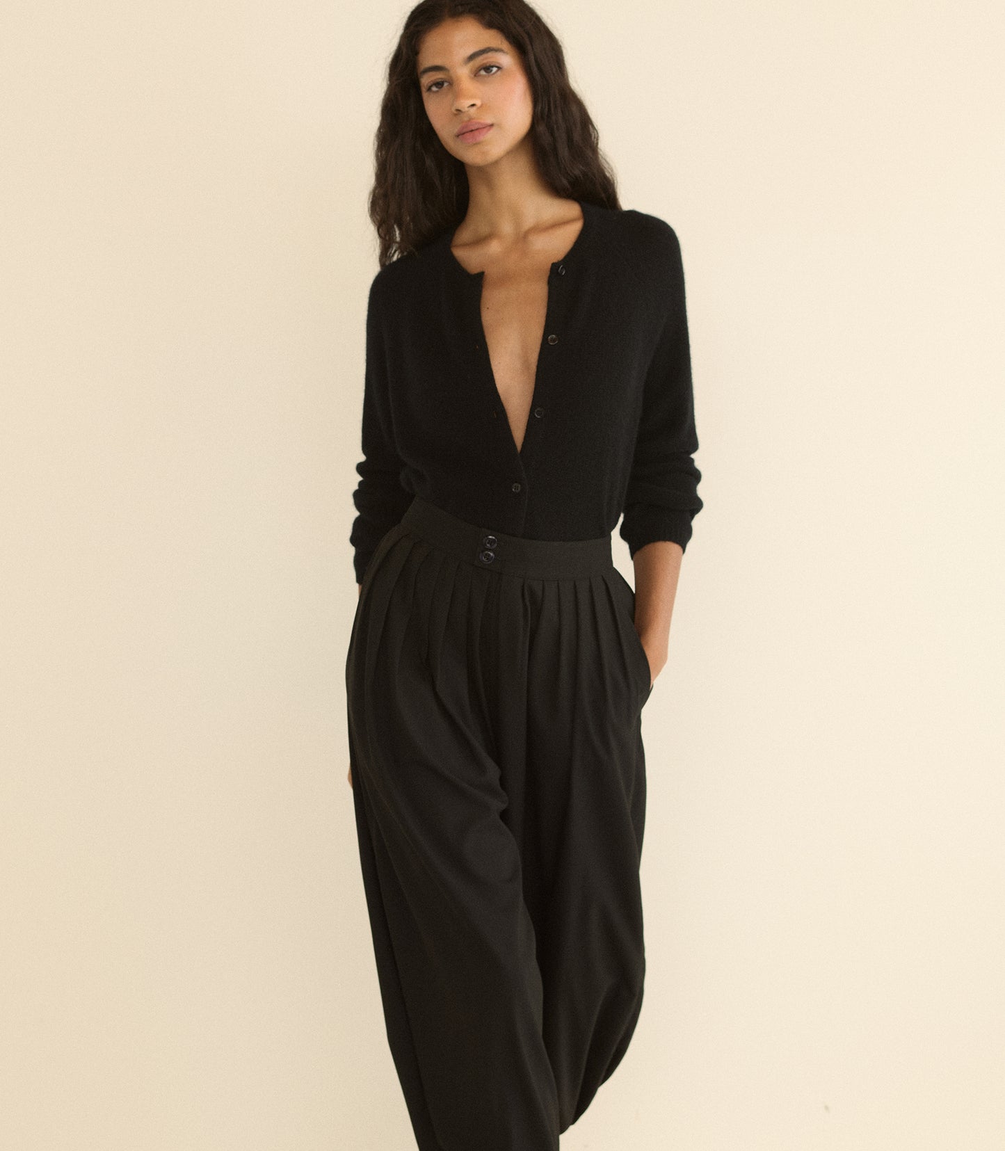 PEROLINE CASHMERE CARDIGAN -- BLACK
