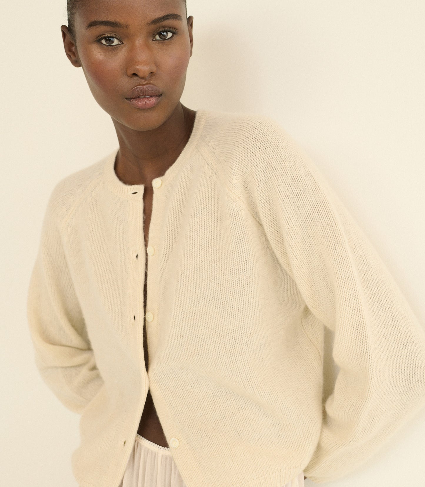 PEROLINE CASHMERE CARDIGAN -- DOGWOOD