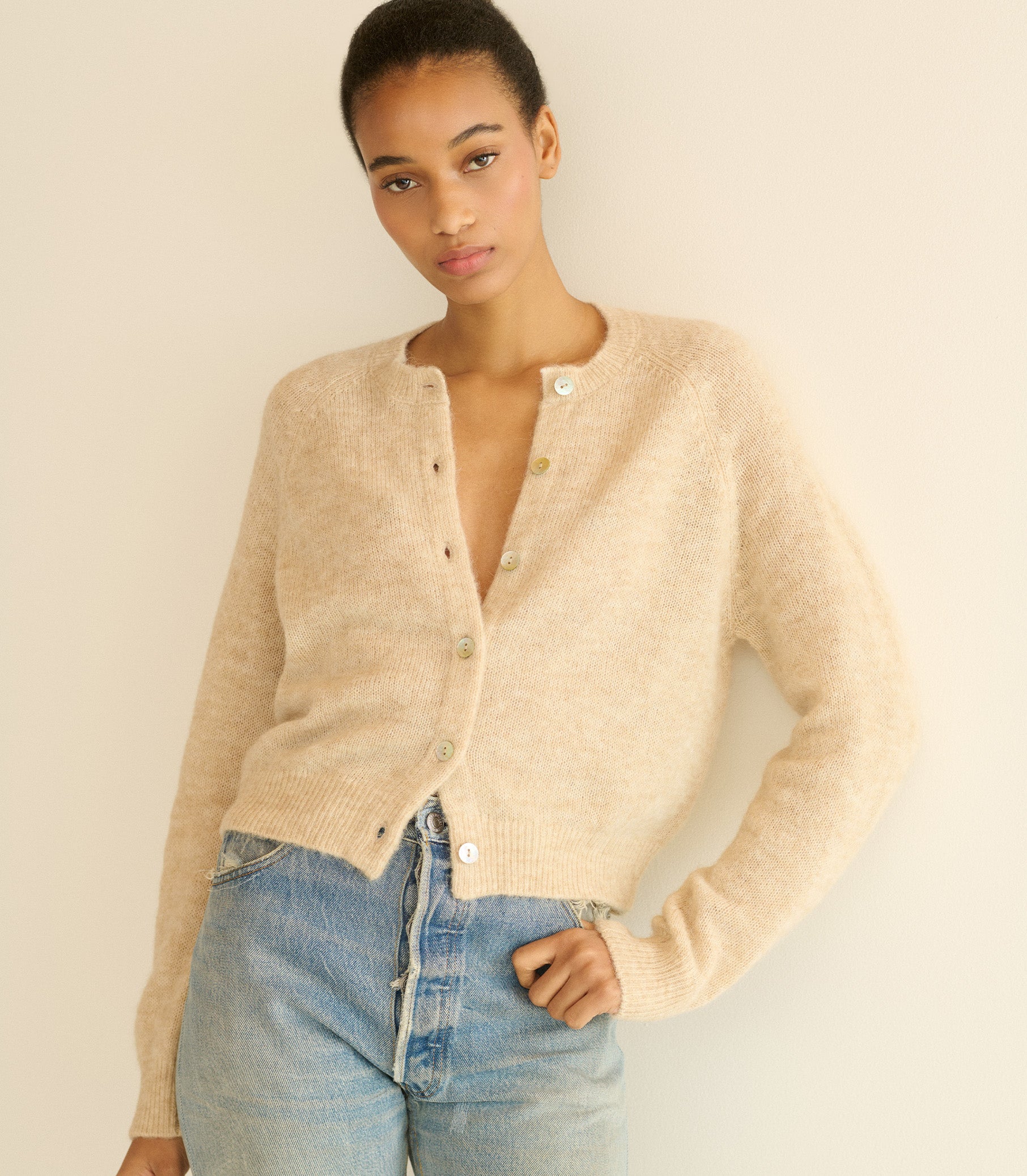 PETRA CARDIGAN -- HAZELNUT CREME