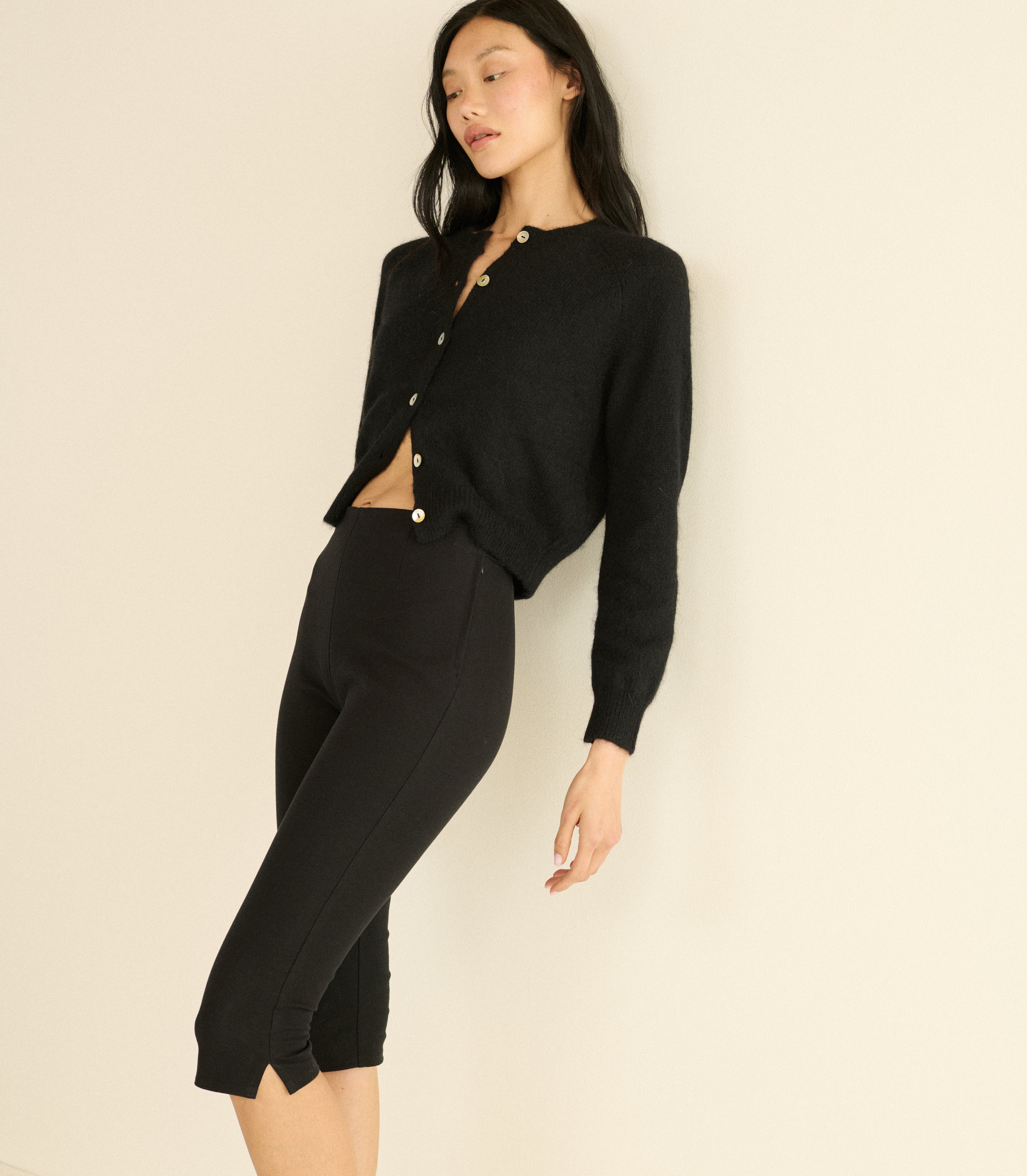 HMD -- PETRA CARDIGAN -- BLACK