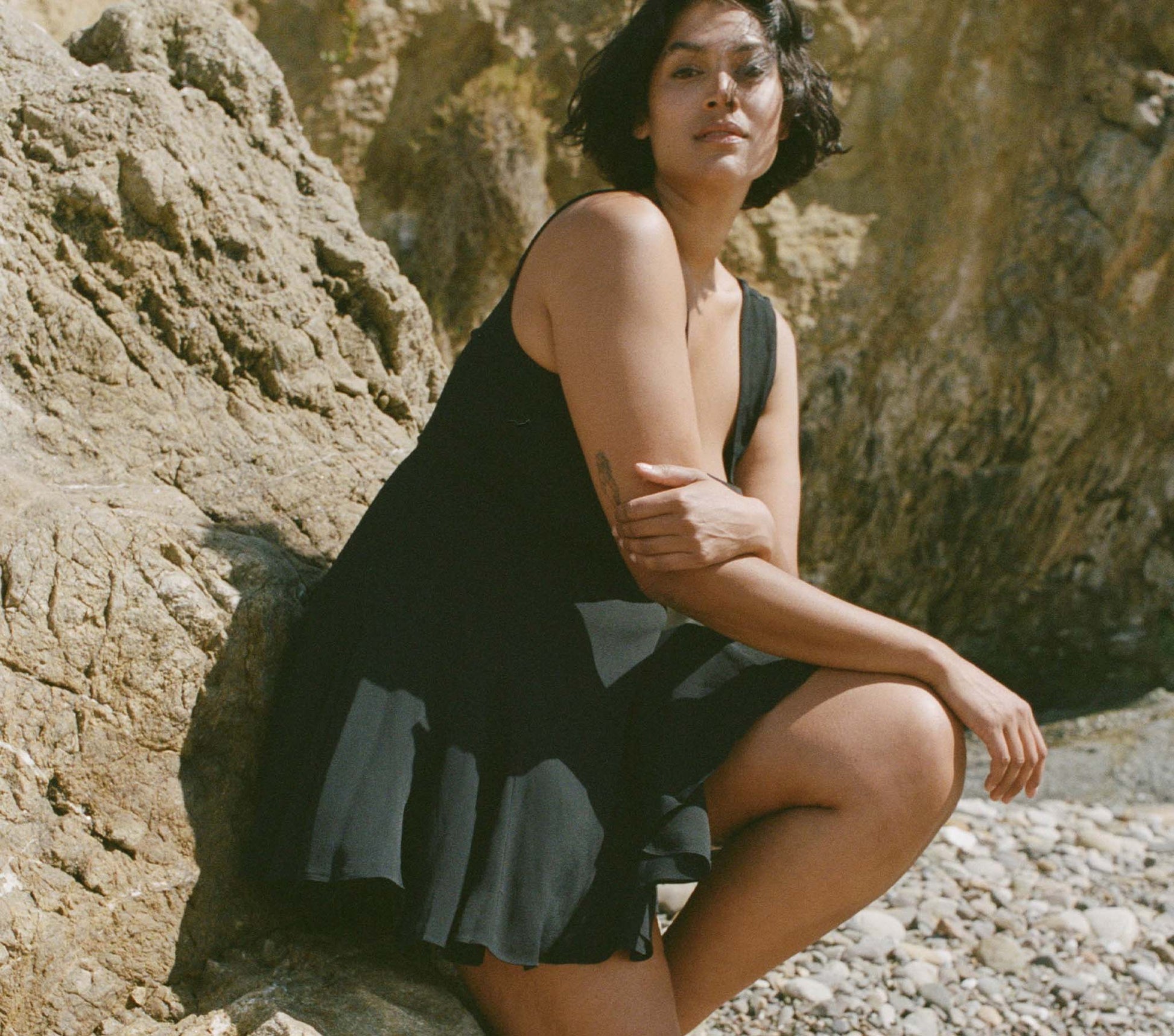 HMD -- PORTO DRESS -- BLACK view 3
