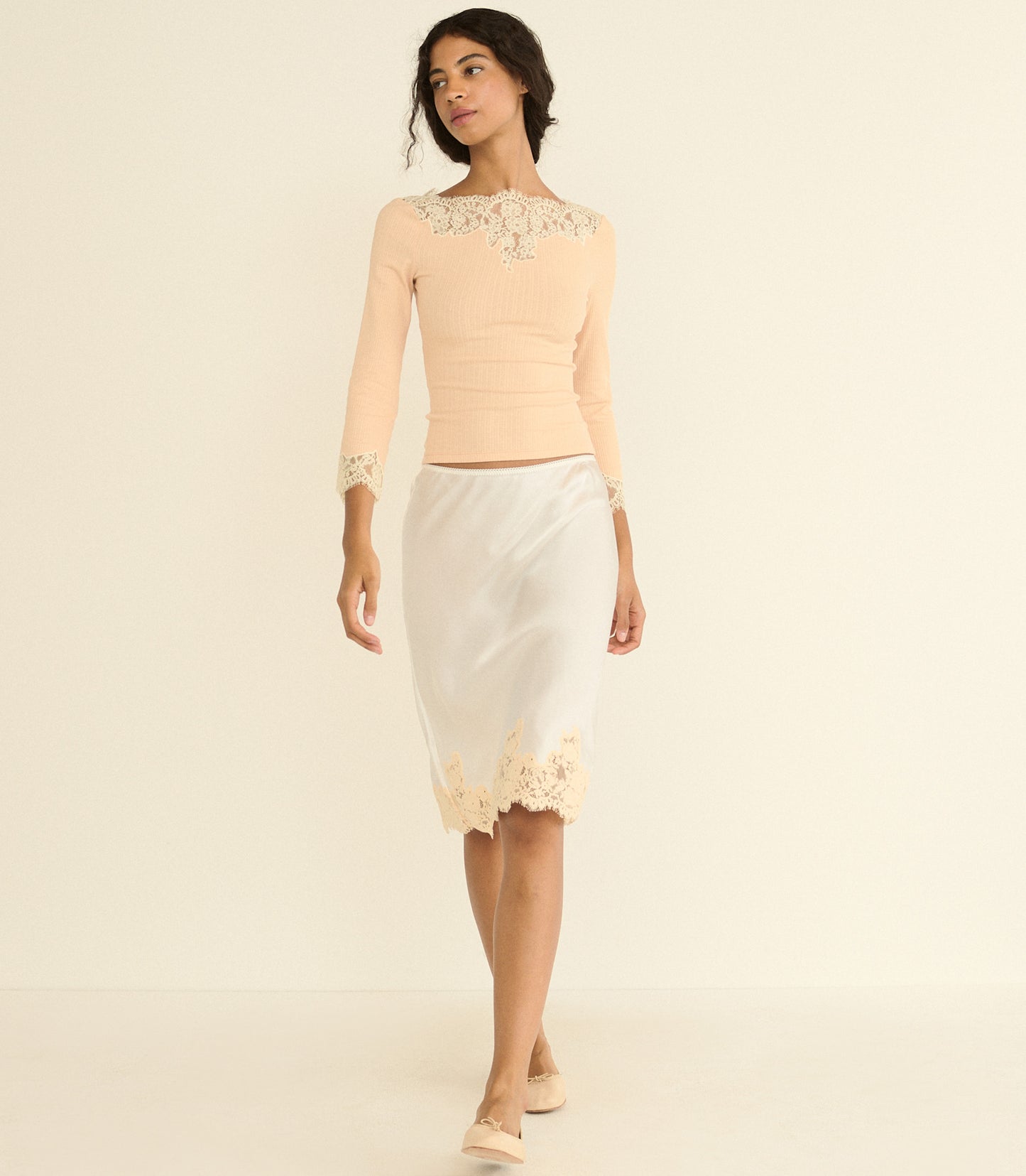 RIANA TEE -- LIGHT PEACH SORBET