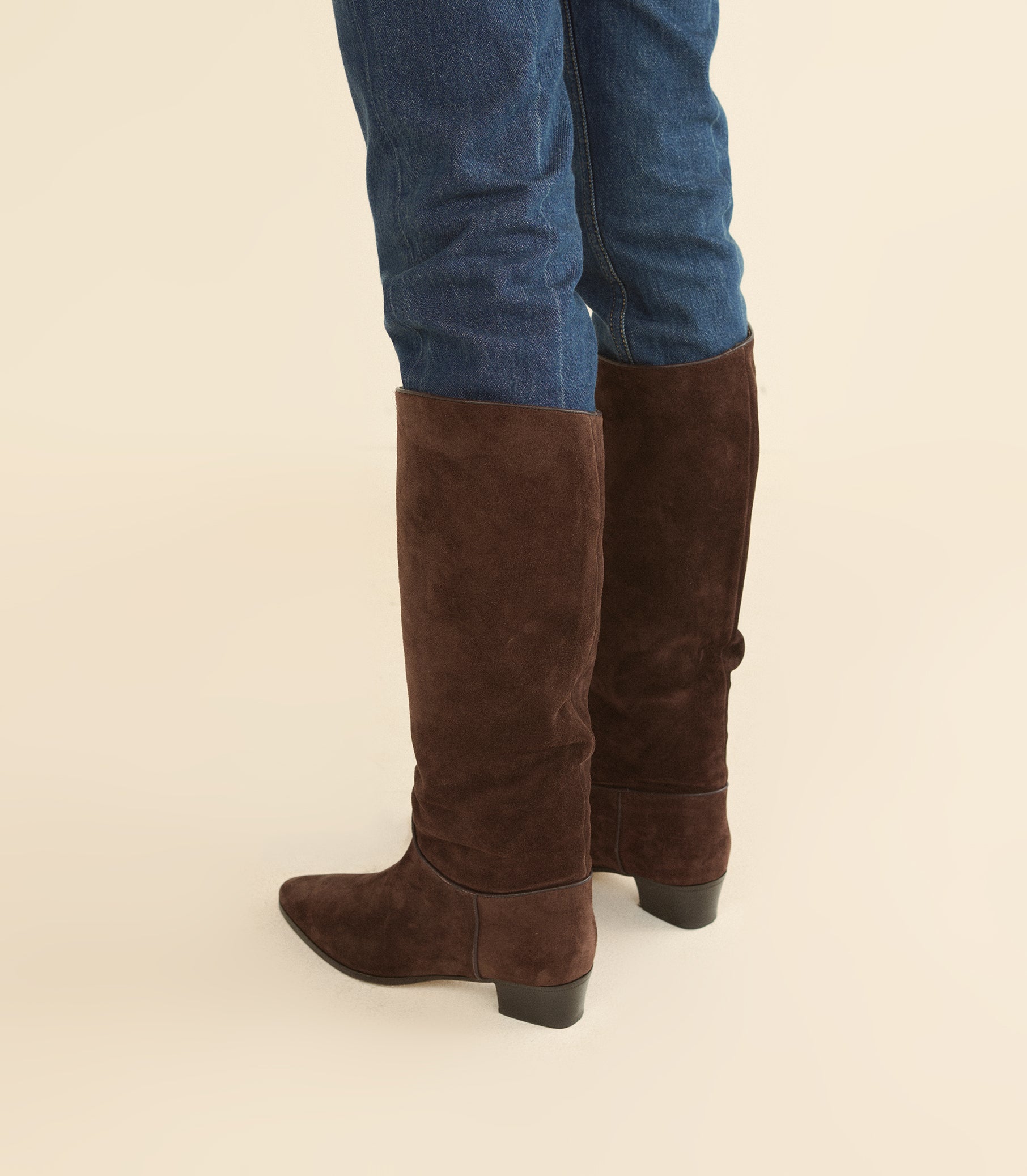 RIVIERA BOOT -- EQUESTRIAN BROWN SUEDE view 3
