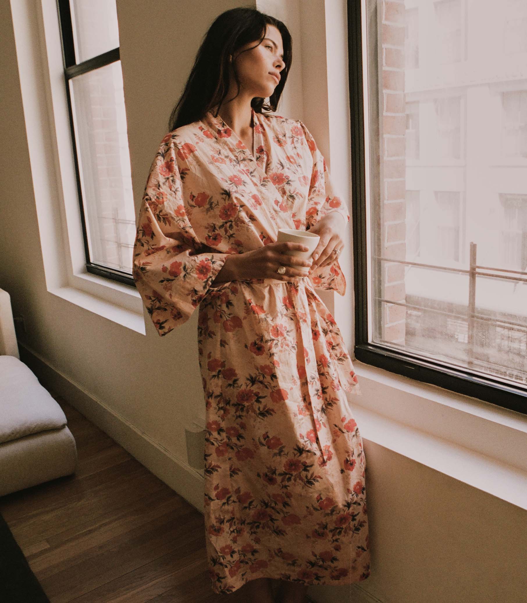 GISELA ROBE -- TULIP POSY view 1
