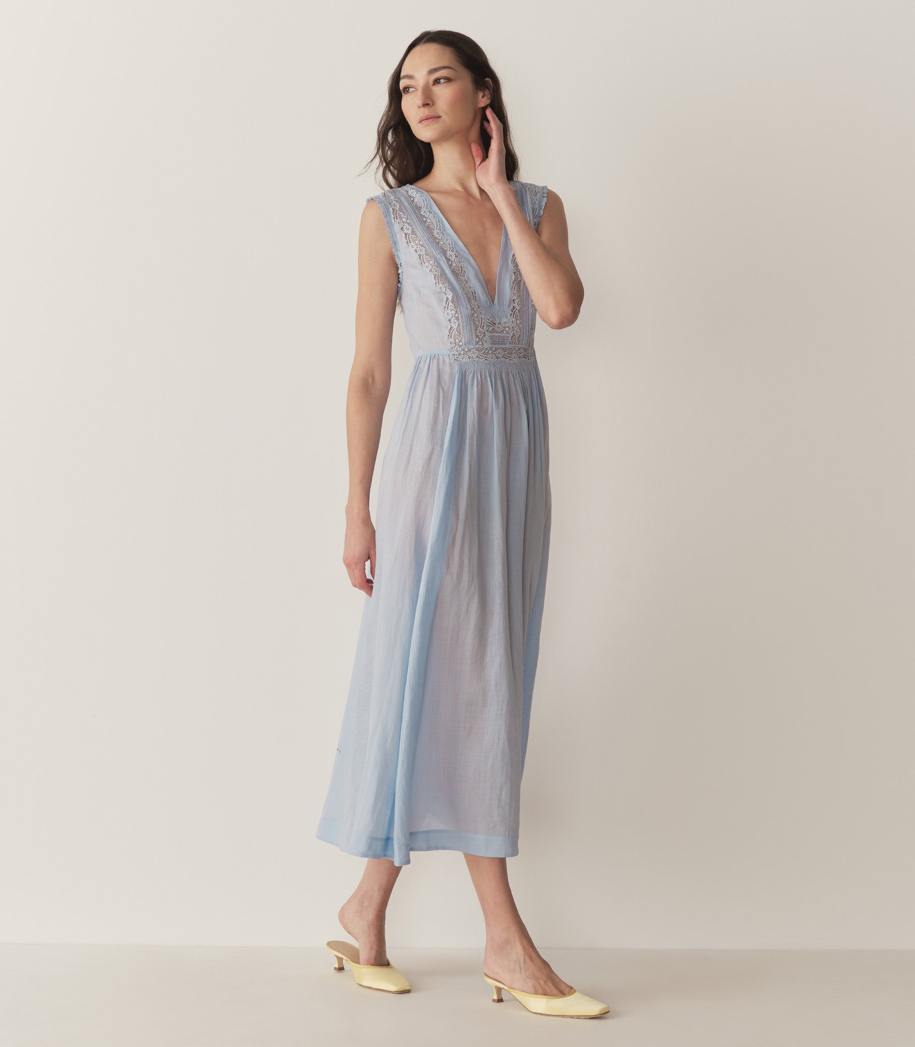 HMD -- VICTORIA DRESS -- ICY BLUE view 4
