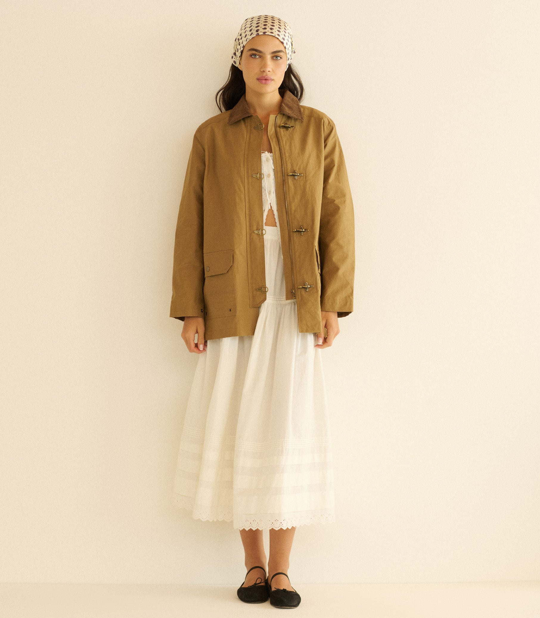 WAVERLEY RAINCOAT -- COYOTE view 4
