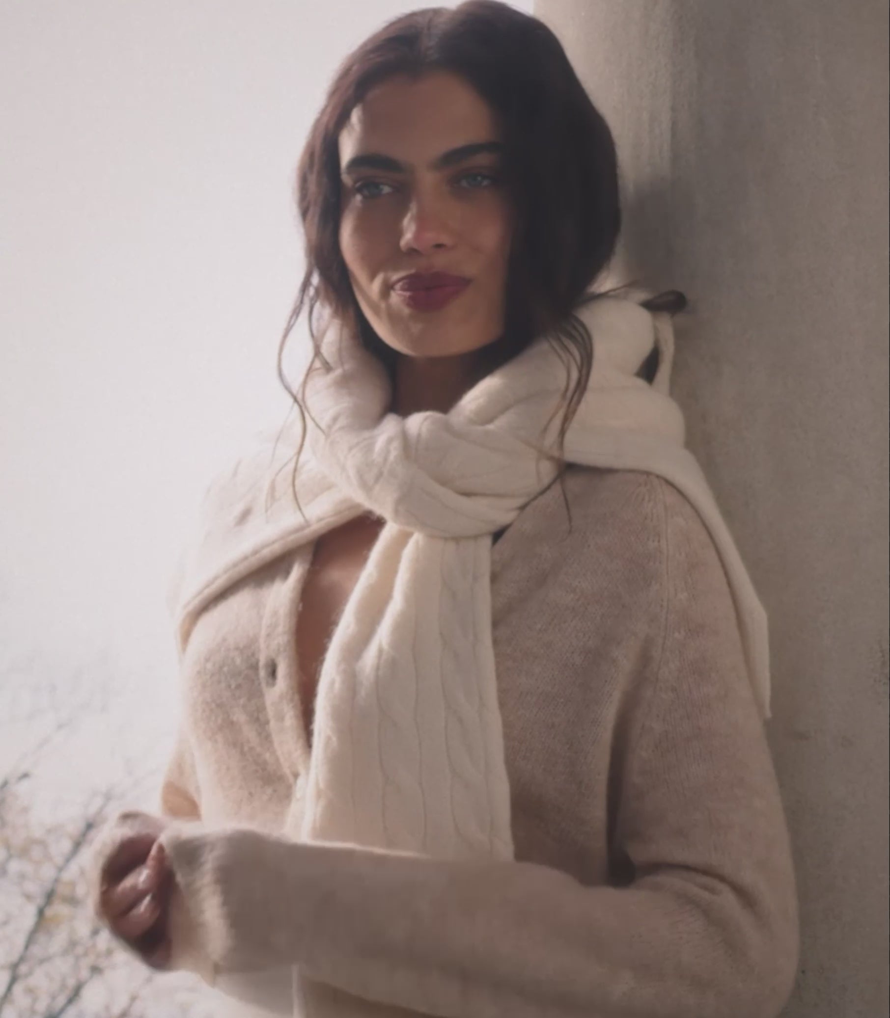 PETRA CARDIGAN -- HAZELNUT CREME view 4
