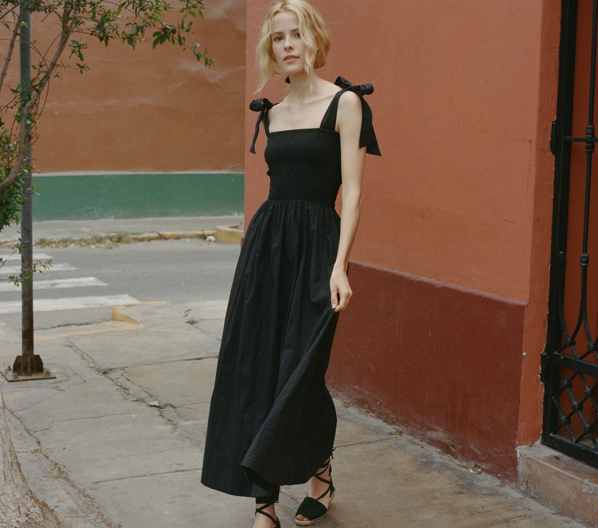 HMD -- JASMINE DRESS -- BLACK view 6
