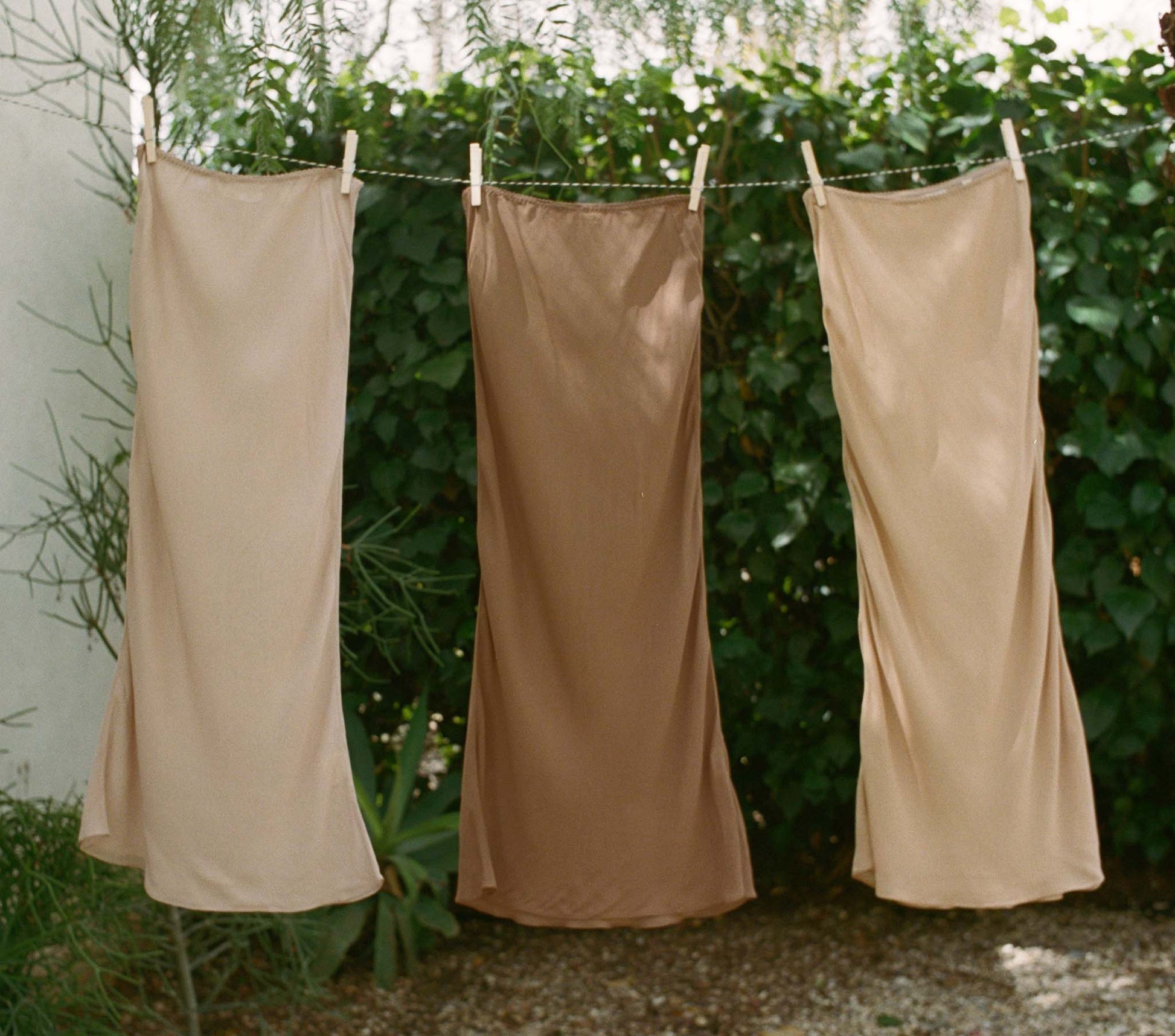 LONG SKIRT SLIP -- CONCH view 3
