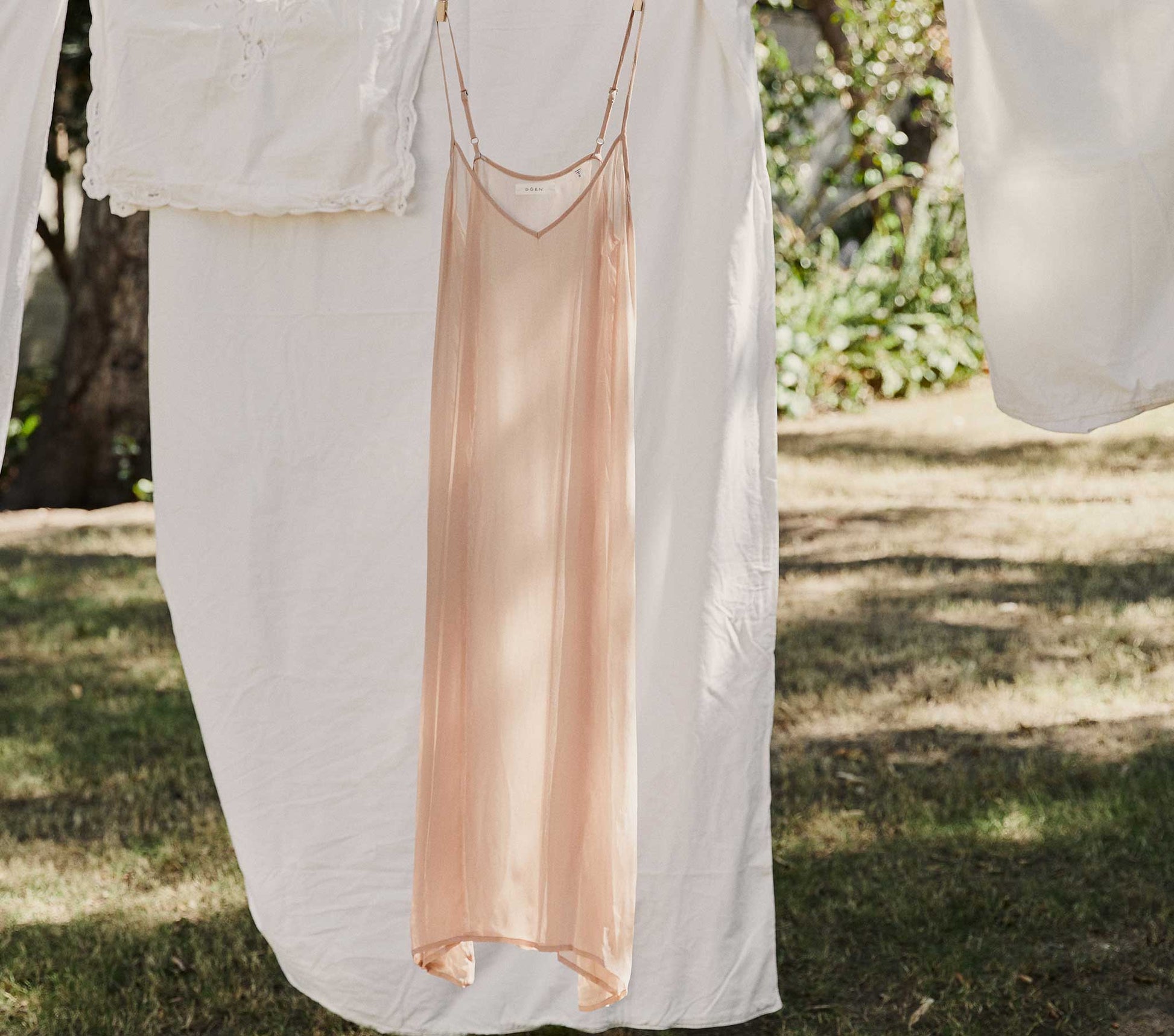 LONG DEEP V-NECK SLIP -- CONCH view 1
