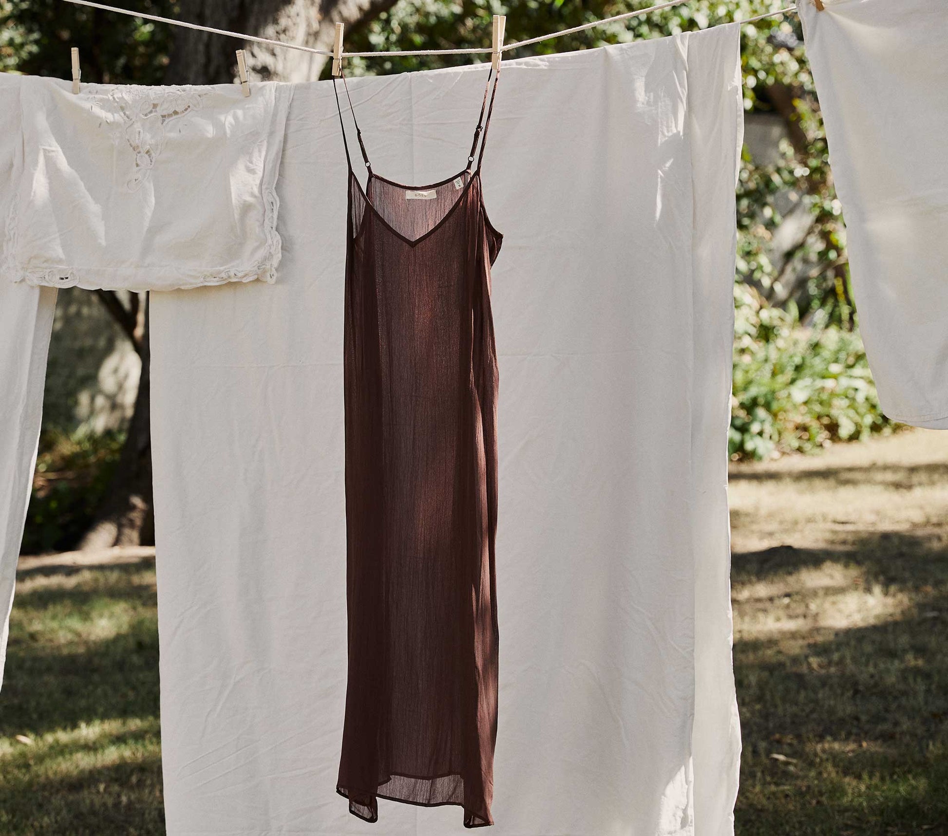 LONG DEEP V-NECK SLIP -- UMBER view 4
