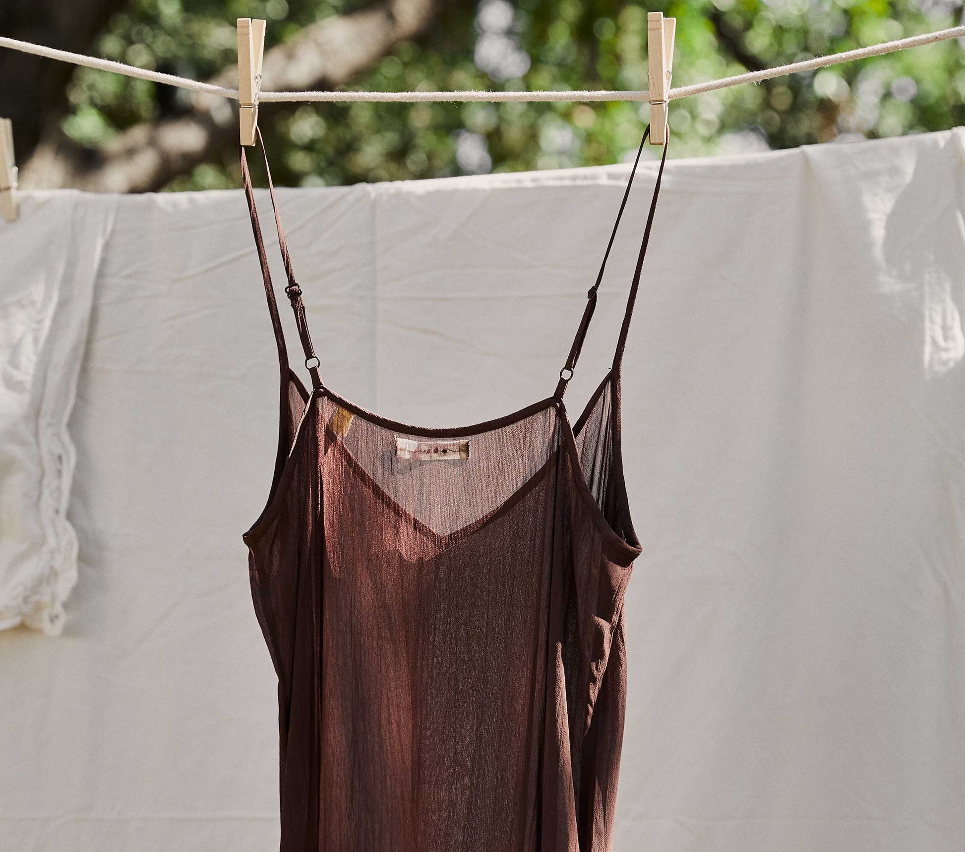 LONG DEEP V-NECK SLIP -- UMBER view 5
