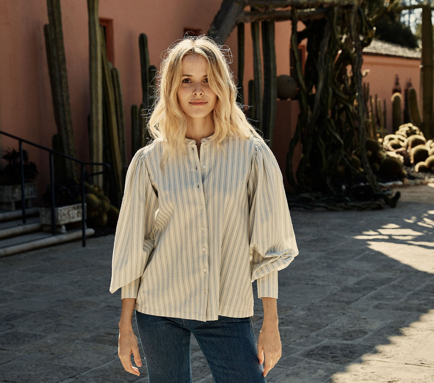 HMD -- SCARLET TOP -- STRIPED CHAMBRAY